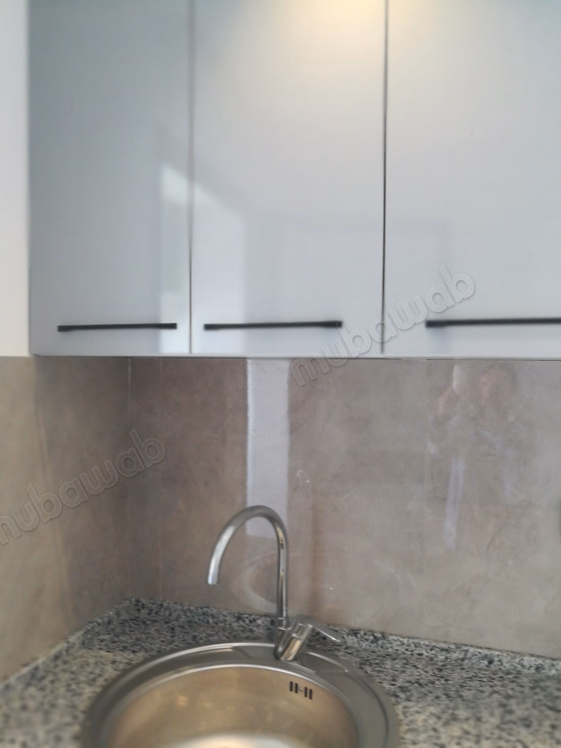 Superbe appartement à louer à La Soukra Ville.
Superficie 61 m².
Porte blindée et chauffage central