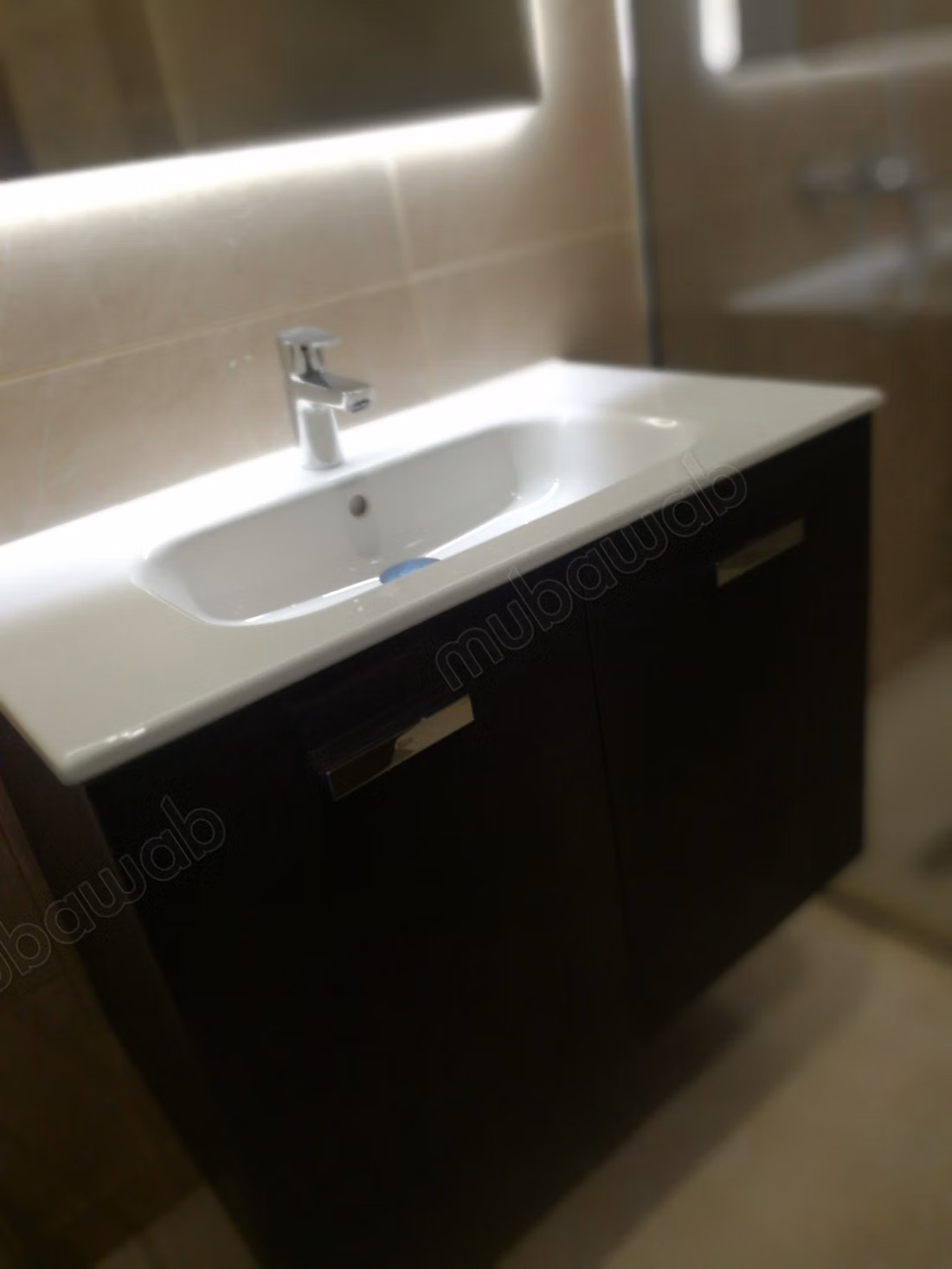 Superbe appartement à louer à La Soukra Ville.
Superficie 61 m².
Porte blindée et chauffage central