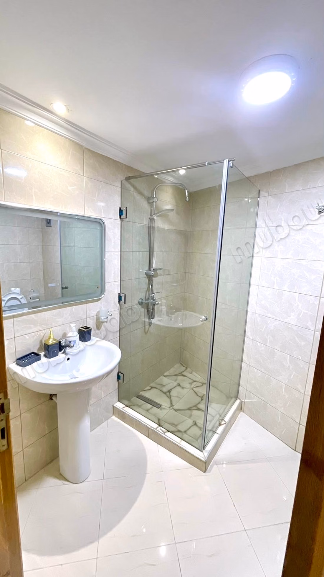 Modern and Bright Apartment of 111m² in the Heart of Tangier Near Marina and TGV