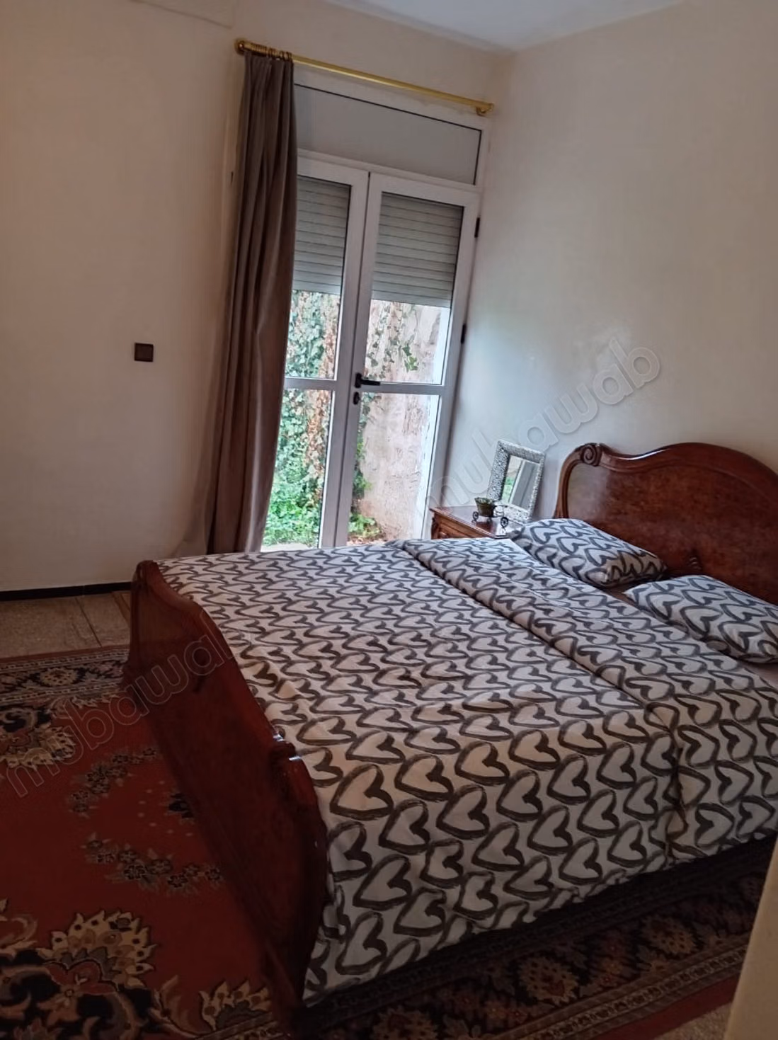 Location villa de luxe à site Siusse.
Superficie 150 m².
Bien meublé