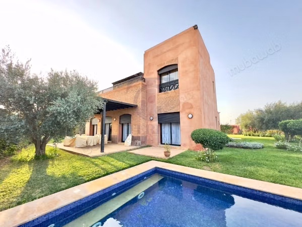 Affitto villa di lusso in Via Fez. 3 belle camere. Ben arredato