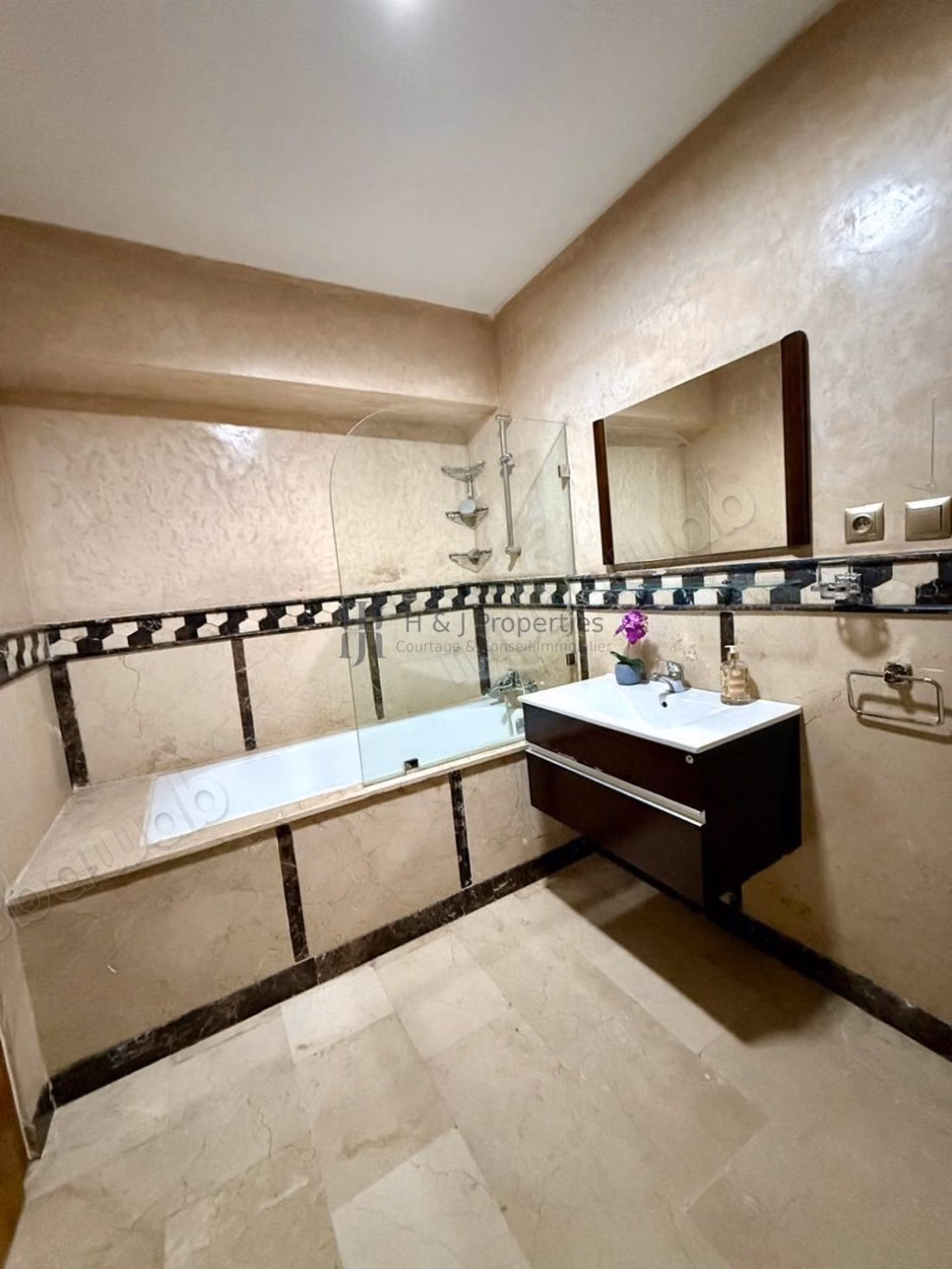 T3 meublé de 130m²