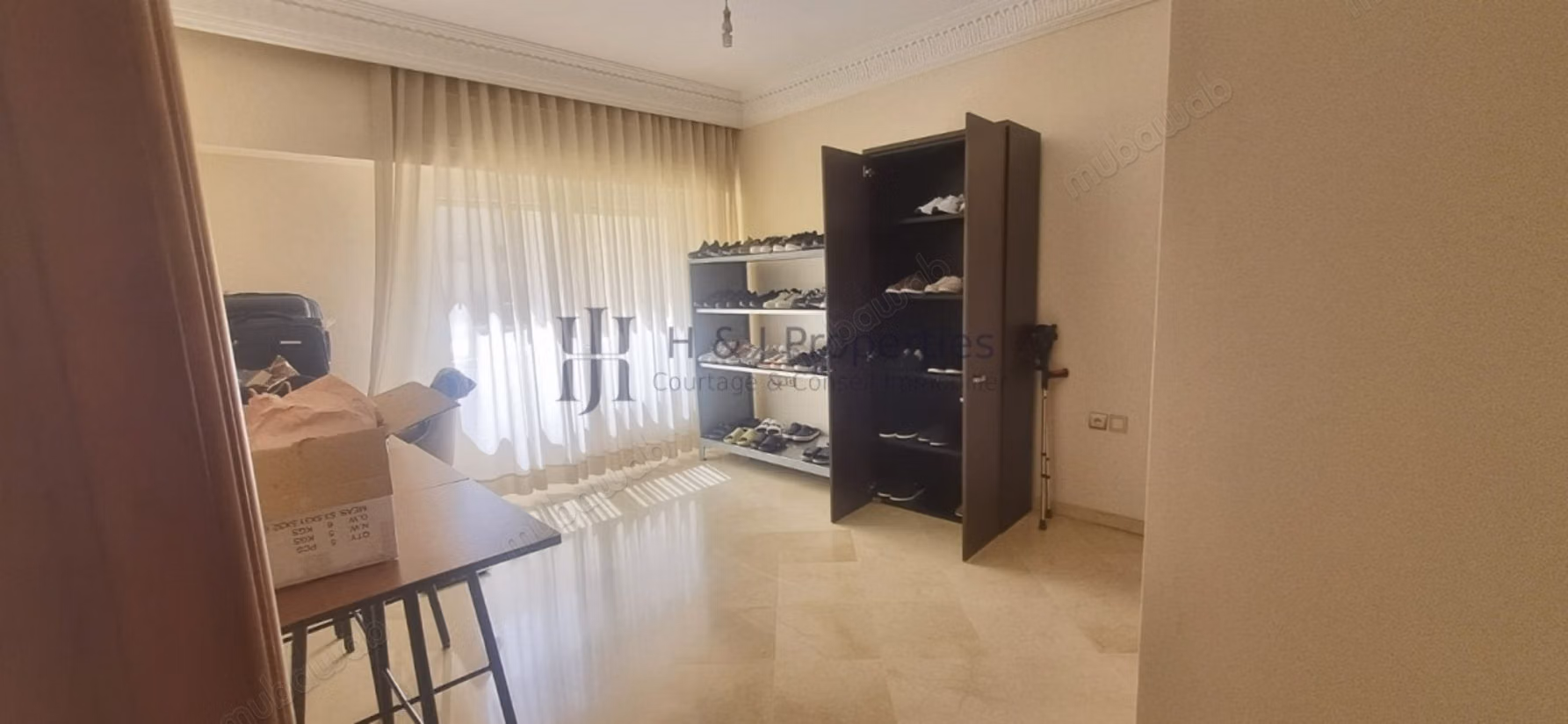 T4 vide de 170 m² – 3 chambres