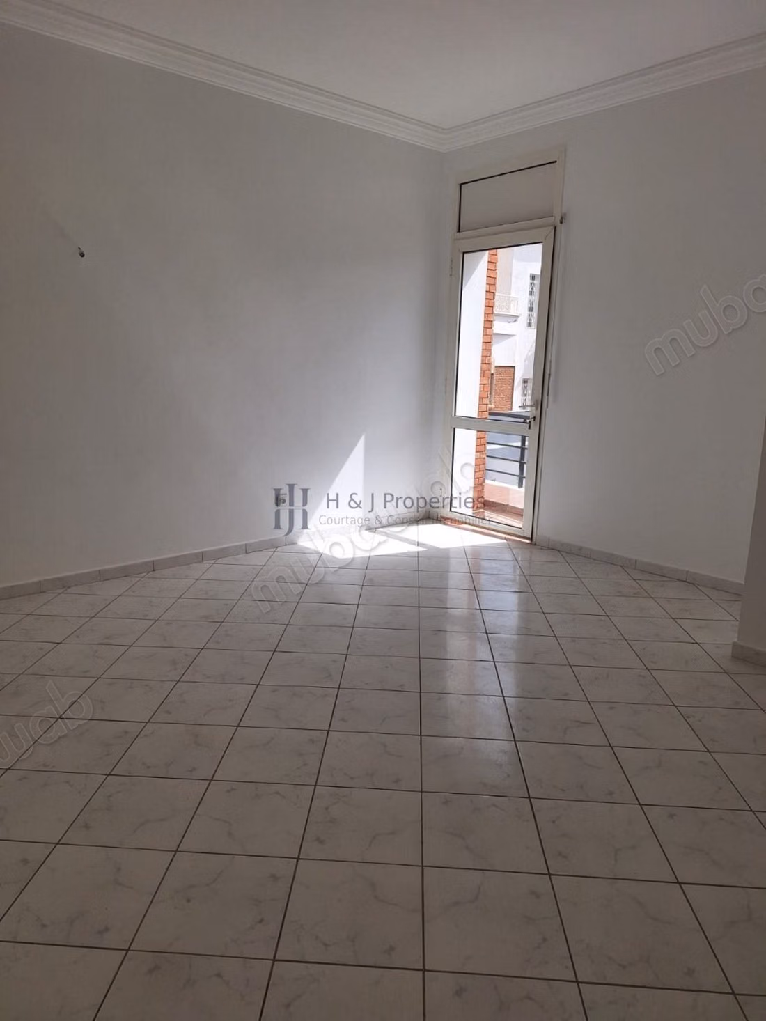 Grande villa à rafraîchir de 520m²