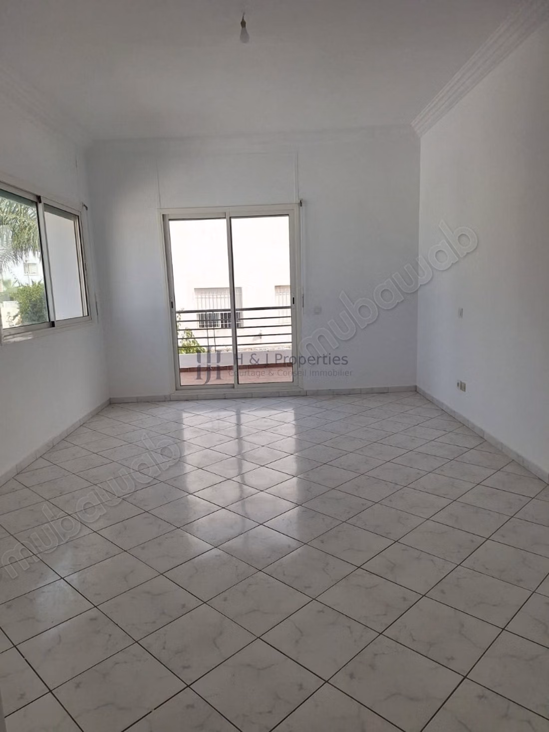 Grande villa à rafraîchir de 520m²