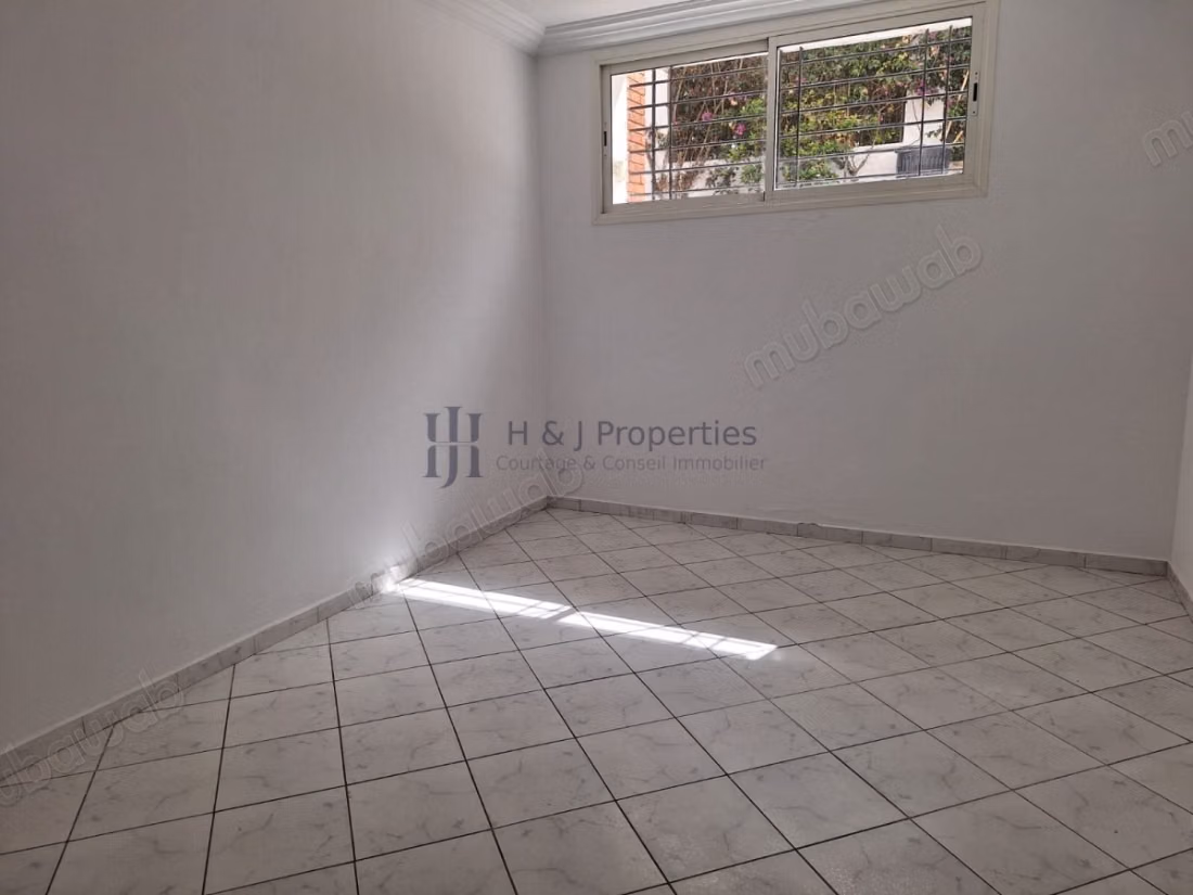 Grande villa à rafraîchir de 520m²
