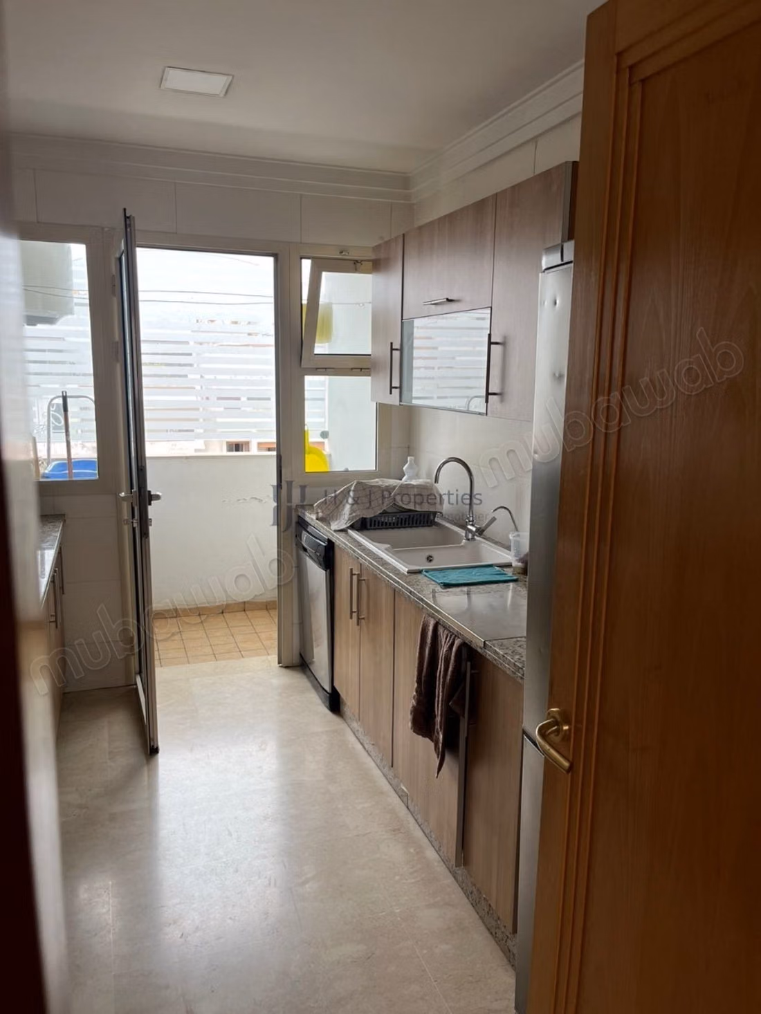 Appartement t2 de 82 m² – 1 chambre — 6