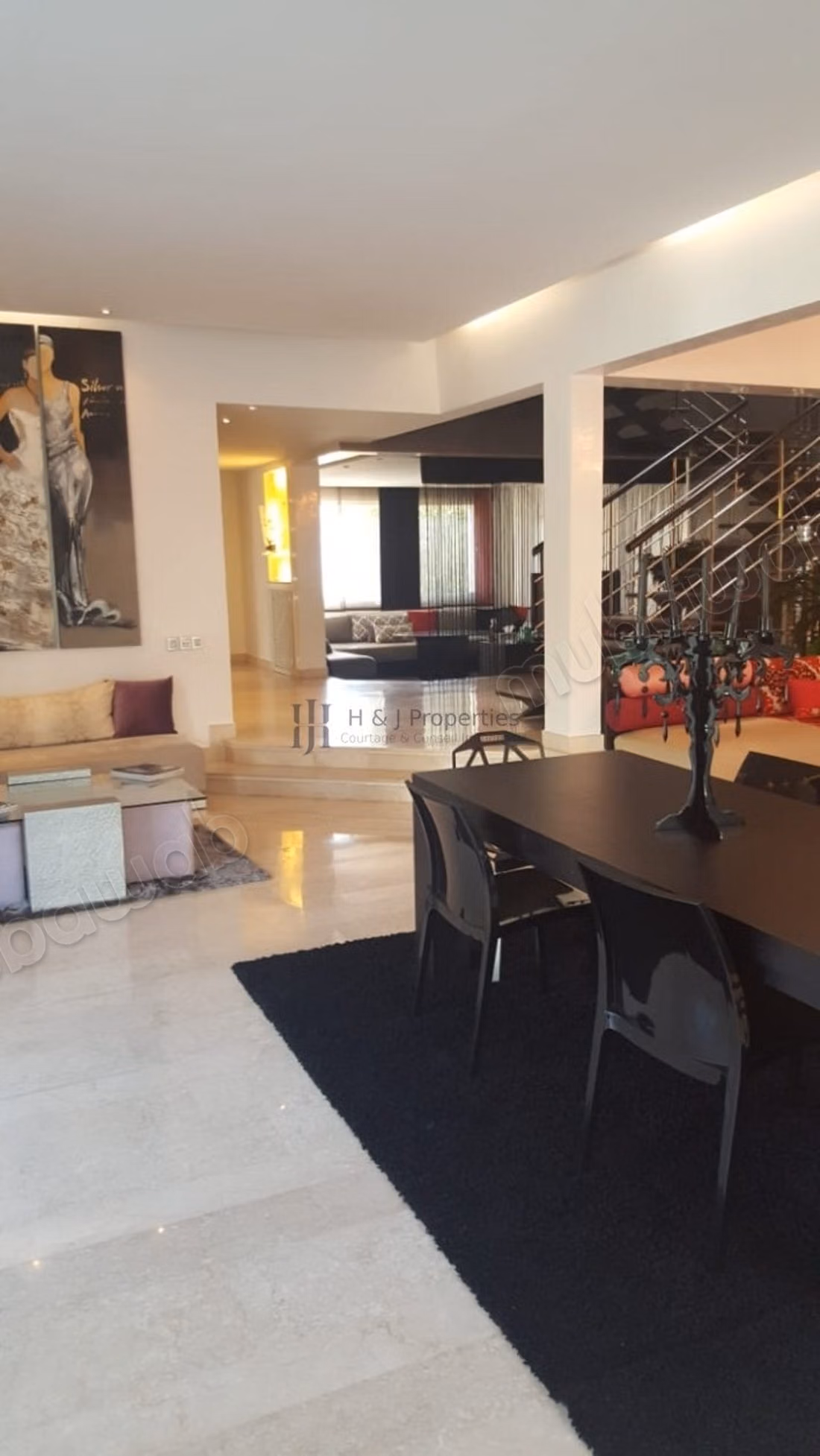 Furnished villa T5 of 550m² - 4 bedrooms