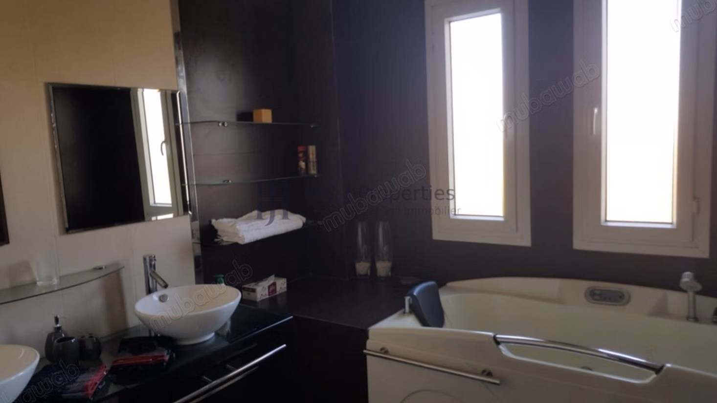 Furnished villa T5 of 550m² - 4 bedrooms