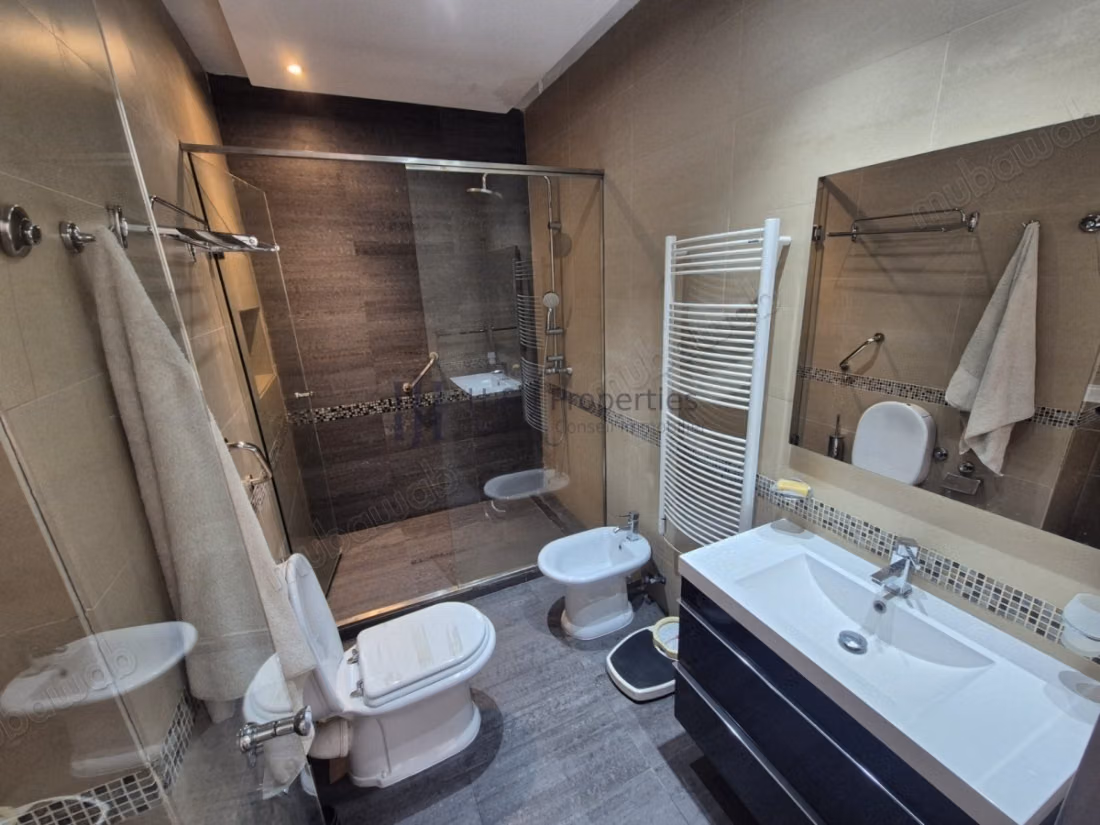 29 000DHS/MOIS – DUPLEX T3 Meublé DE 329M² – 2 CH
