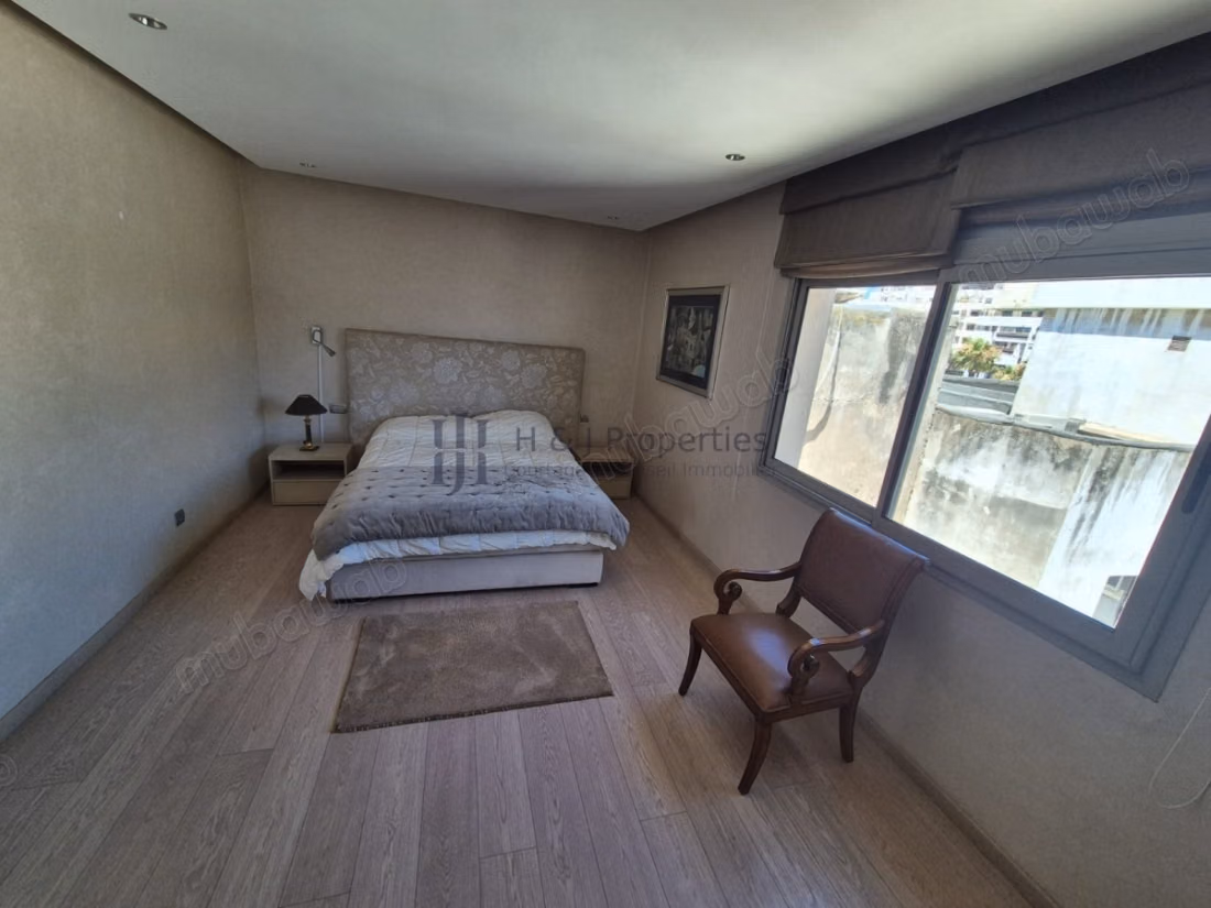29 000DHS/MOIS – DUPLEX T3 Meublé DE 329M² – 2 CH
