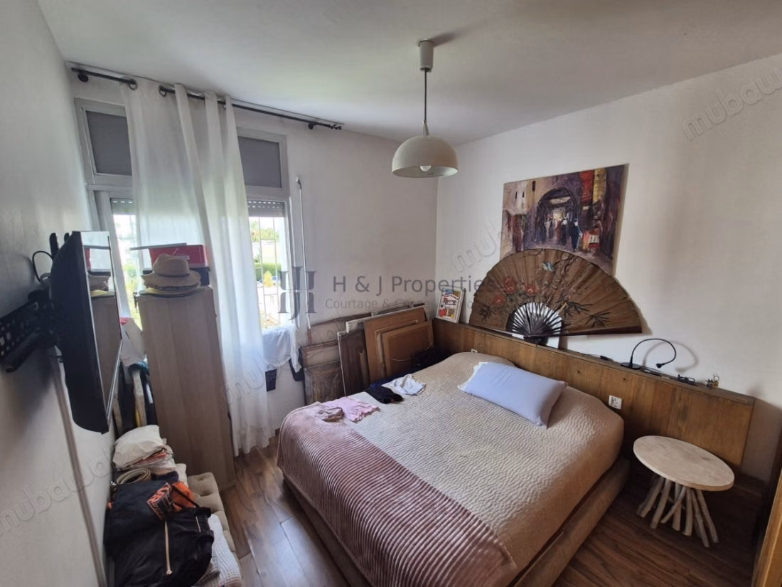 Empty T4 of 110 m² - 3 bedrooms