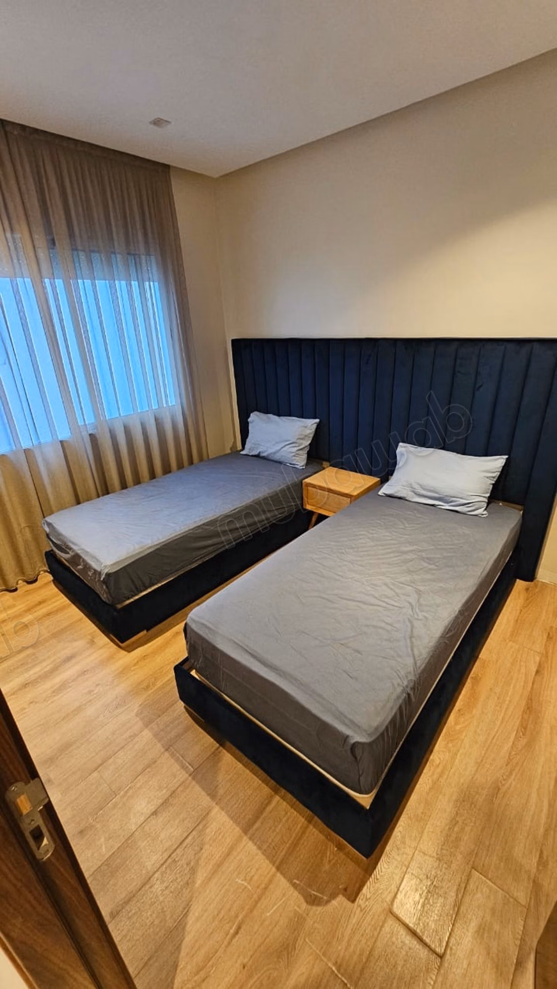 Mooi appartement te huur in Racine. 2 mooie slaapkamers. Goed ingericht