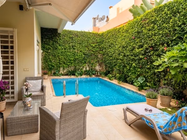 Prachtige villa te koop in Sidi Maarouf. Oppervlakte 371 m²