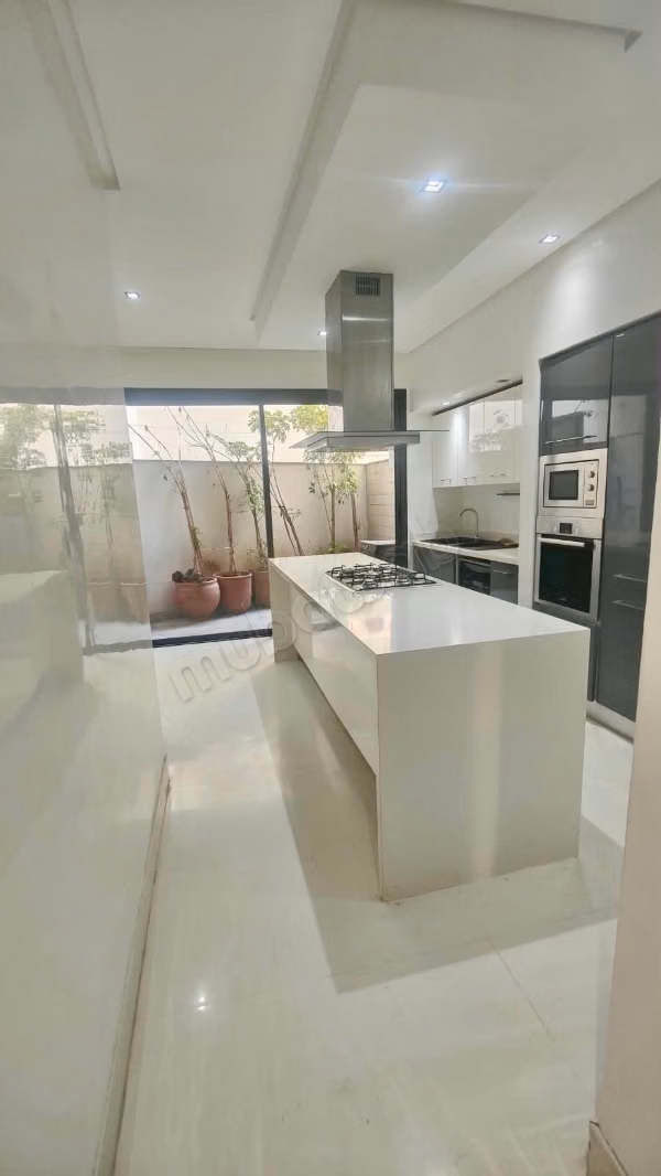 RACINE: Magnifique appartement 115 M2