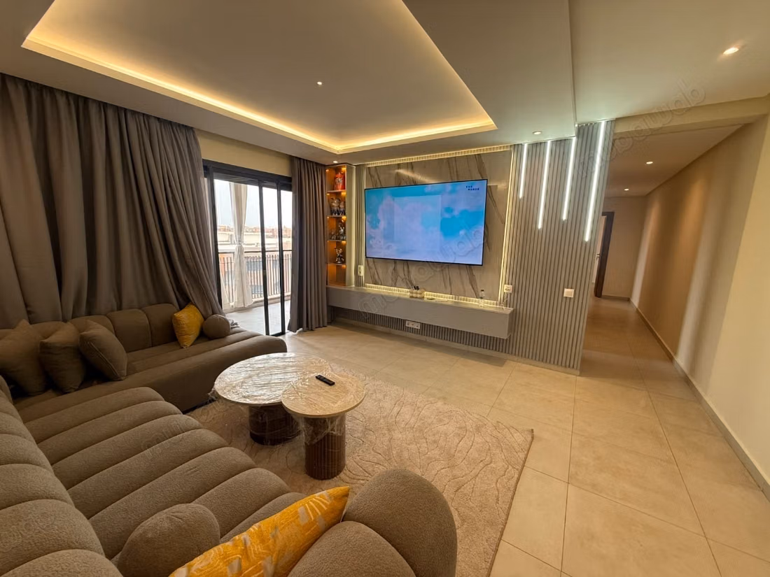 Apartment for sale in Guéliz. 
2 rooms. 
Fully furnished