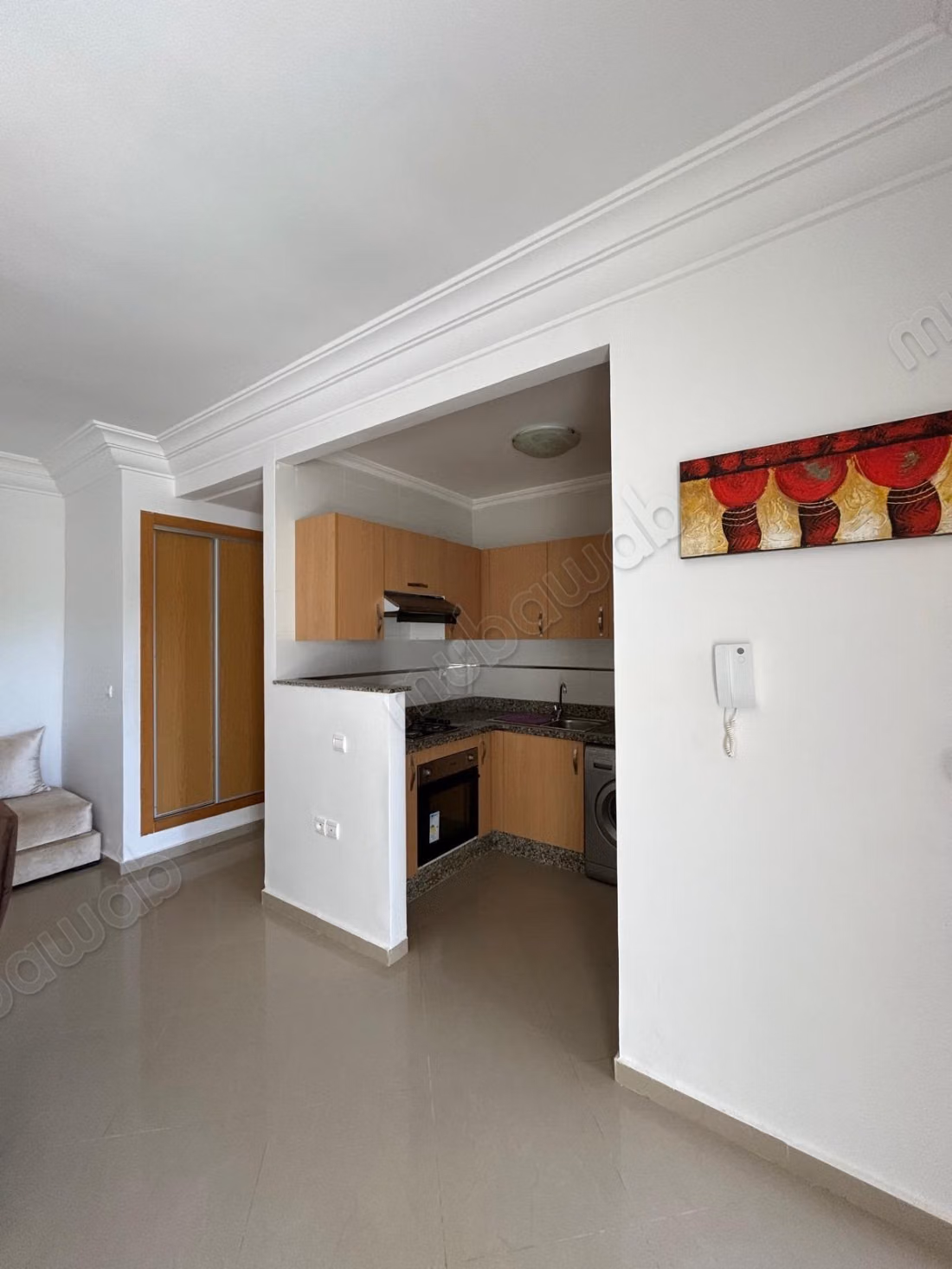 Appartement à vendre à Asilah. 1 Pièce. Antenne parabolique, résidence sécurisée