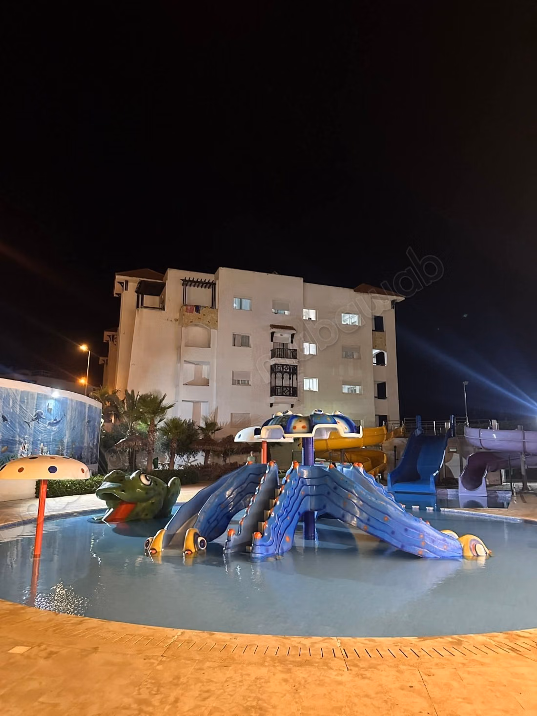 Appartement à vendre à Asilah. 1 Pièce. Antenne parabolique, résidence sécurisée