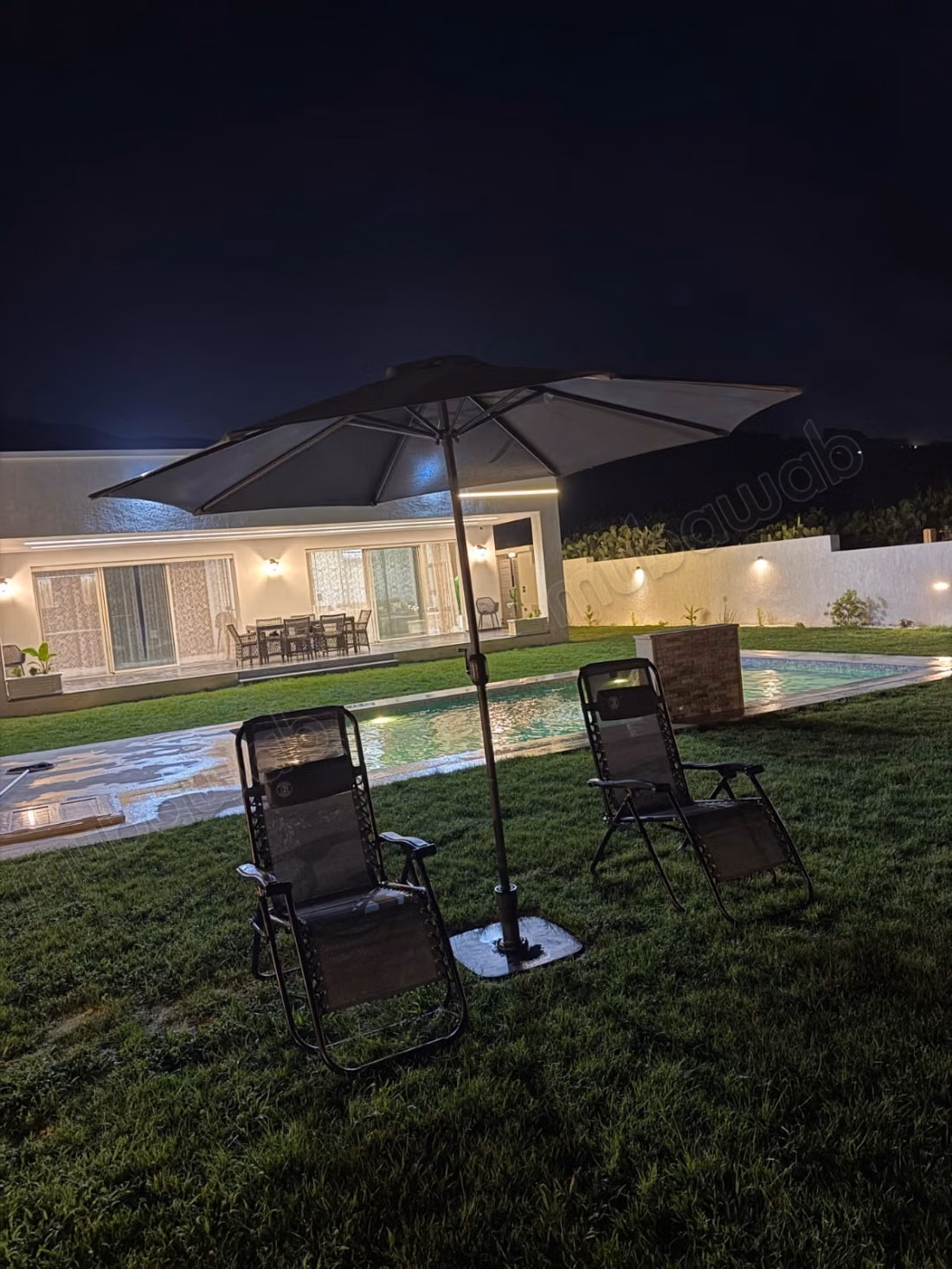 Villa de haut standing à vendre. 3 chambres. Meublé
