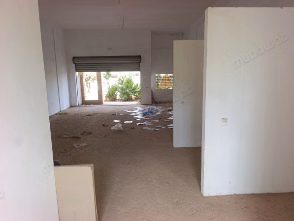 Commerciële ruimte te huur in Almaz. Oppervlakte van 92 m²