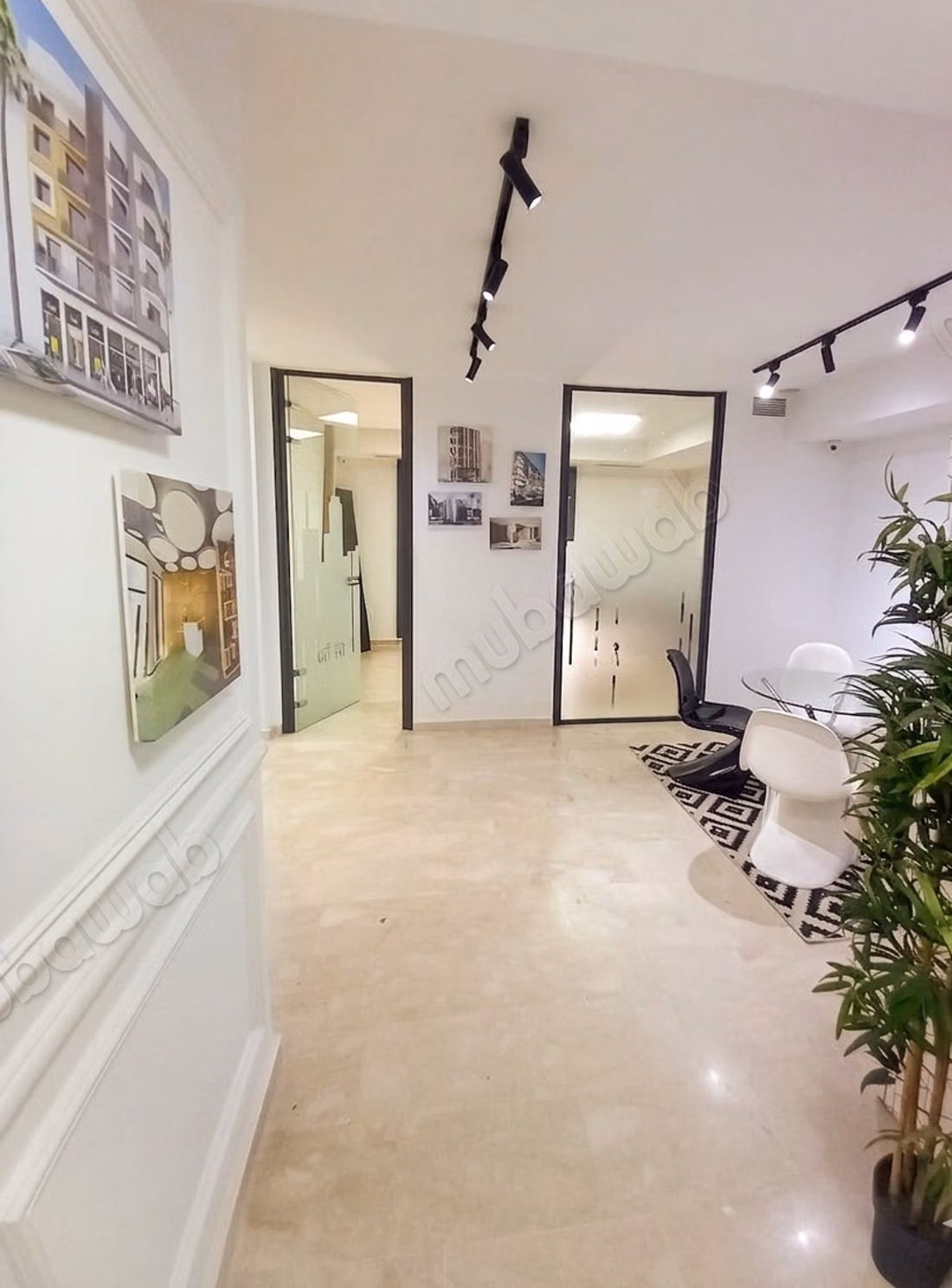Ufficio arredato in affitto vicino a Bd Ghandi
