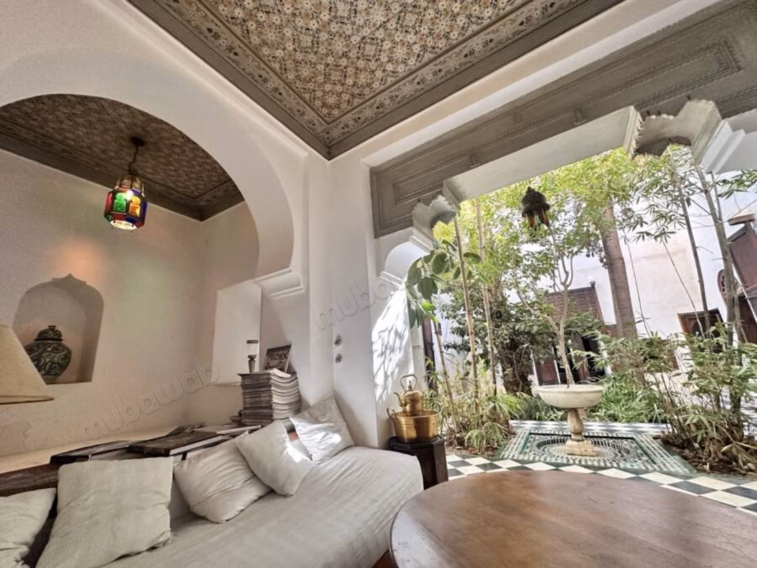 Rare. Authentique riad 18ème/19ème 2 magnifiques patios jardins