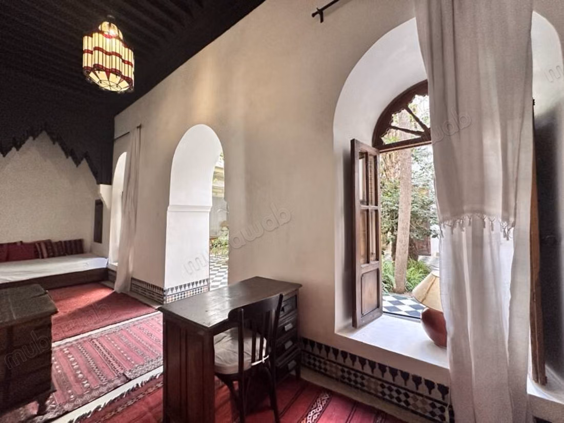 Rare. Authentique riad 18ème/19ème 2 magnifiques patios jardins