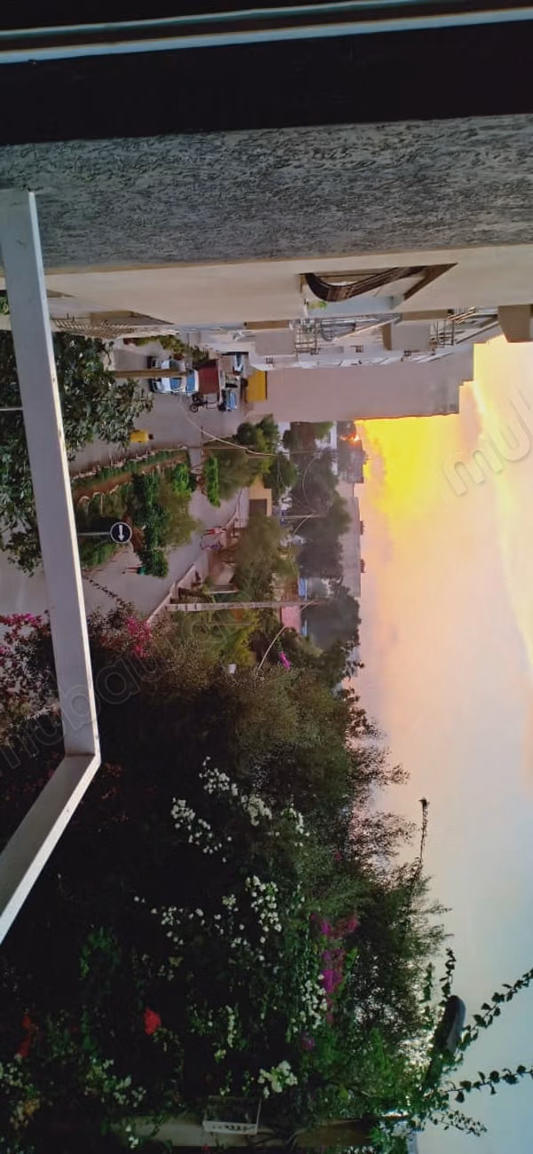 Appartement en vente à Maamora. 
Surface de 104 m². 
Salon typique marocain, résidence sécurisée