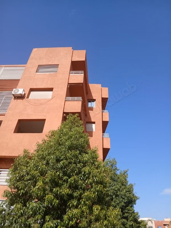 Superbe appartement à Béni Mellal. 1 Pièce. Grand balcon