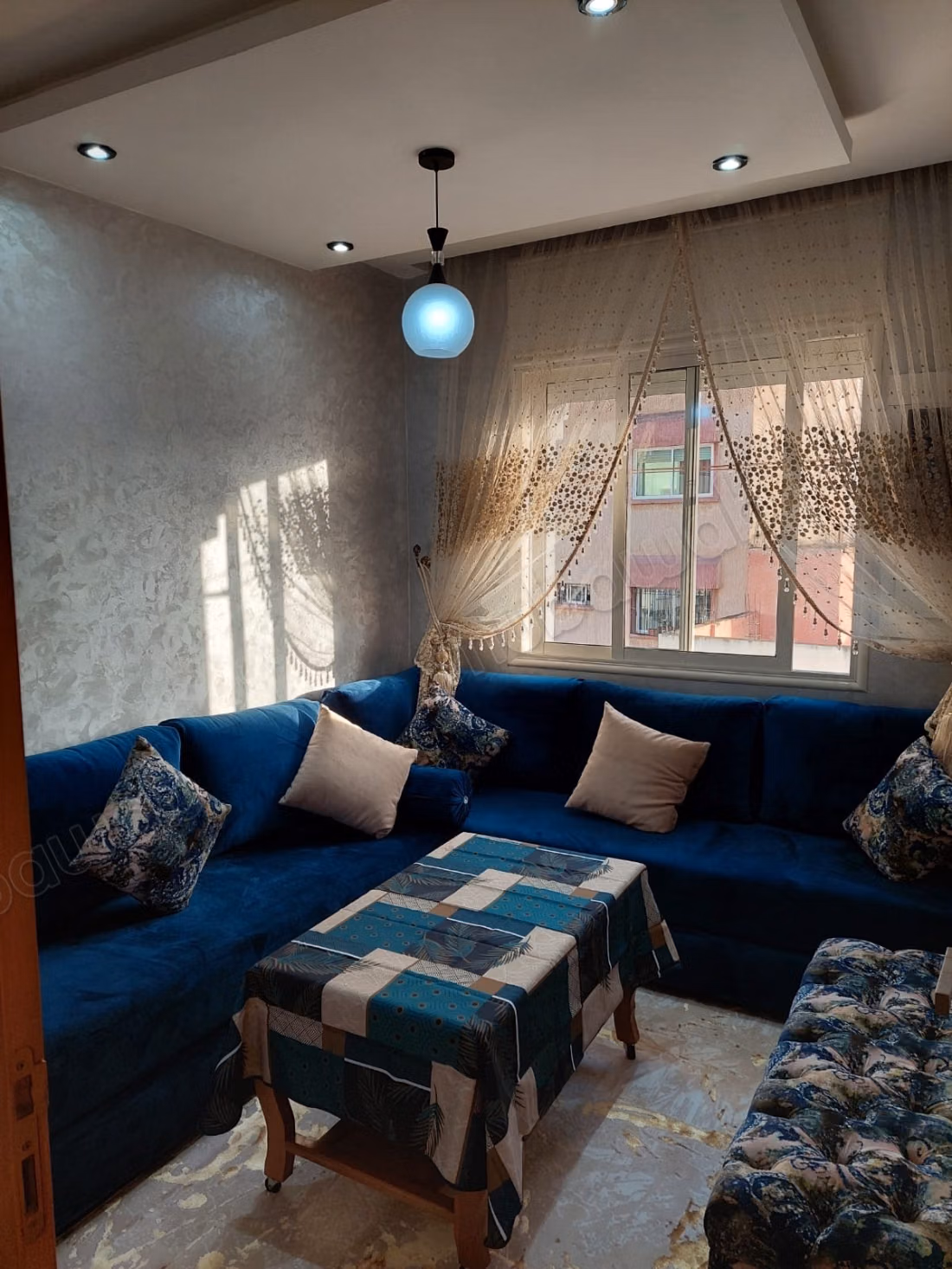 Appartement vide à vendre 
oulfa haj fateh — 4