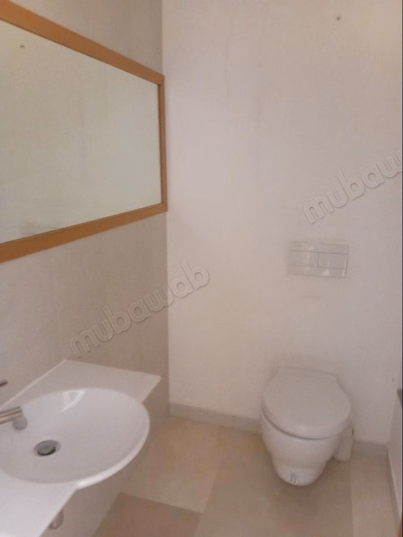 Appartement vide à louer à cfc