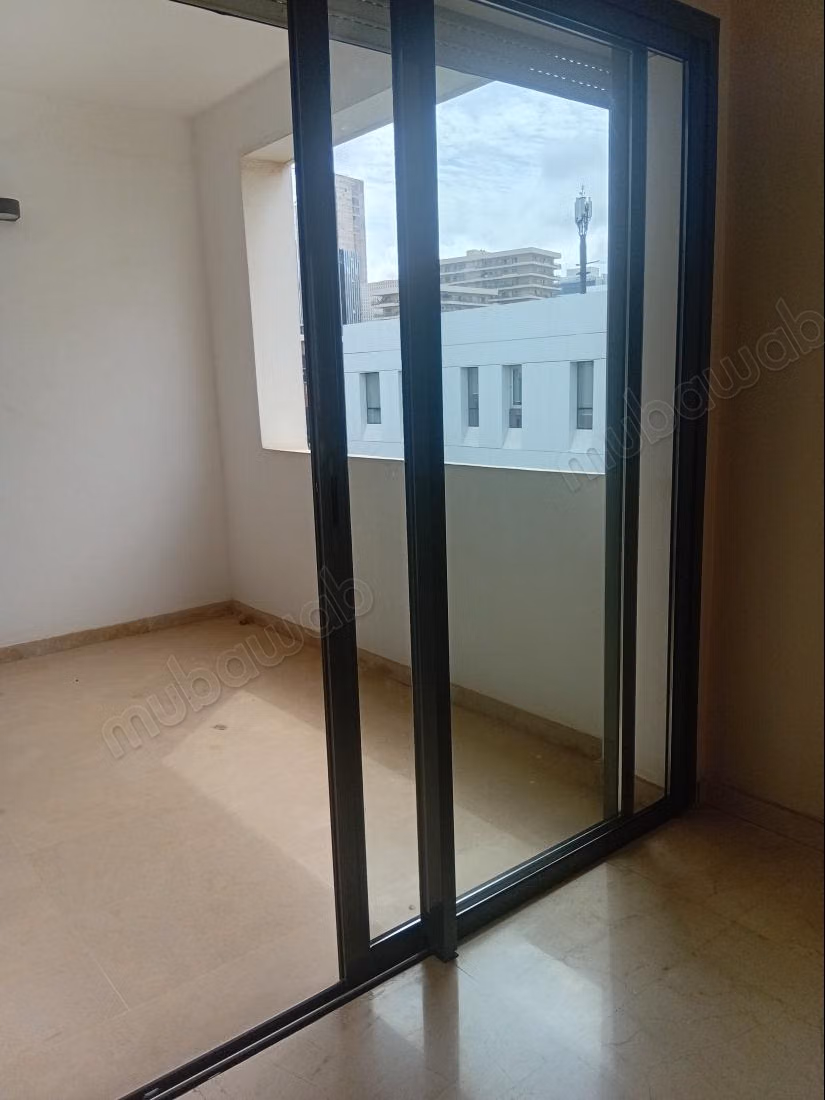 Appartement vide à louer à cfc