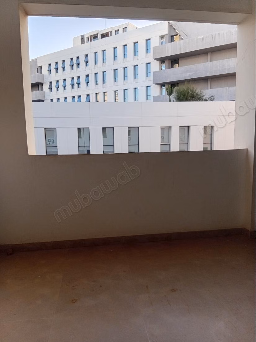 Appartement vide à louer à cfc