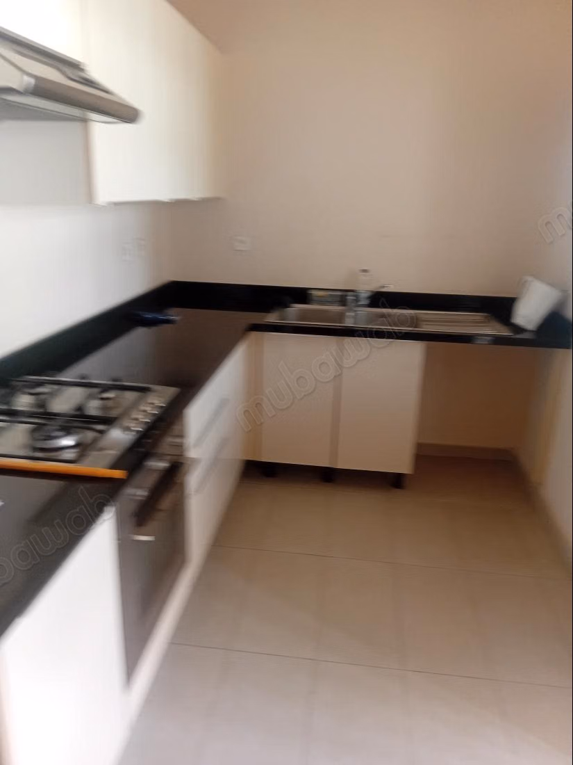 Appartement vide à louer à cfc