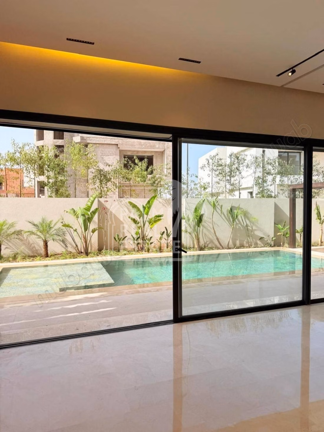 Top affaire Villa d’angle a vendre 3 façades – Golf Argan