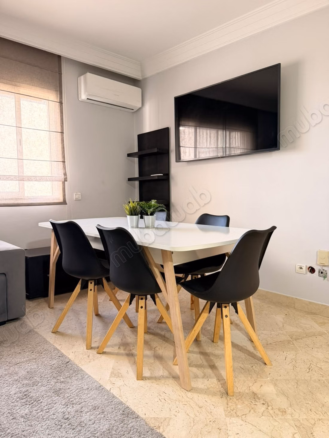 In affitto – studio arredato in Val Fleurie Maarif