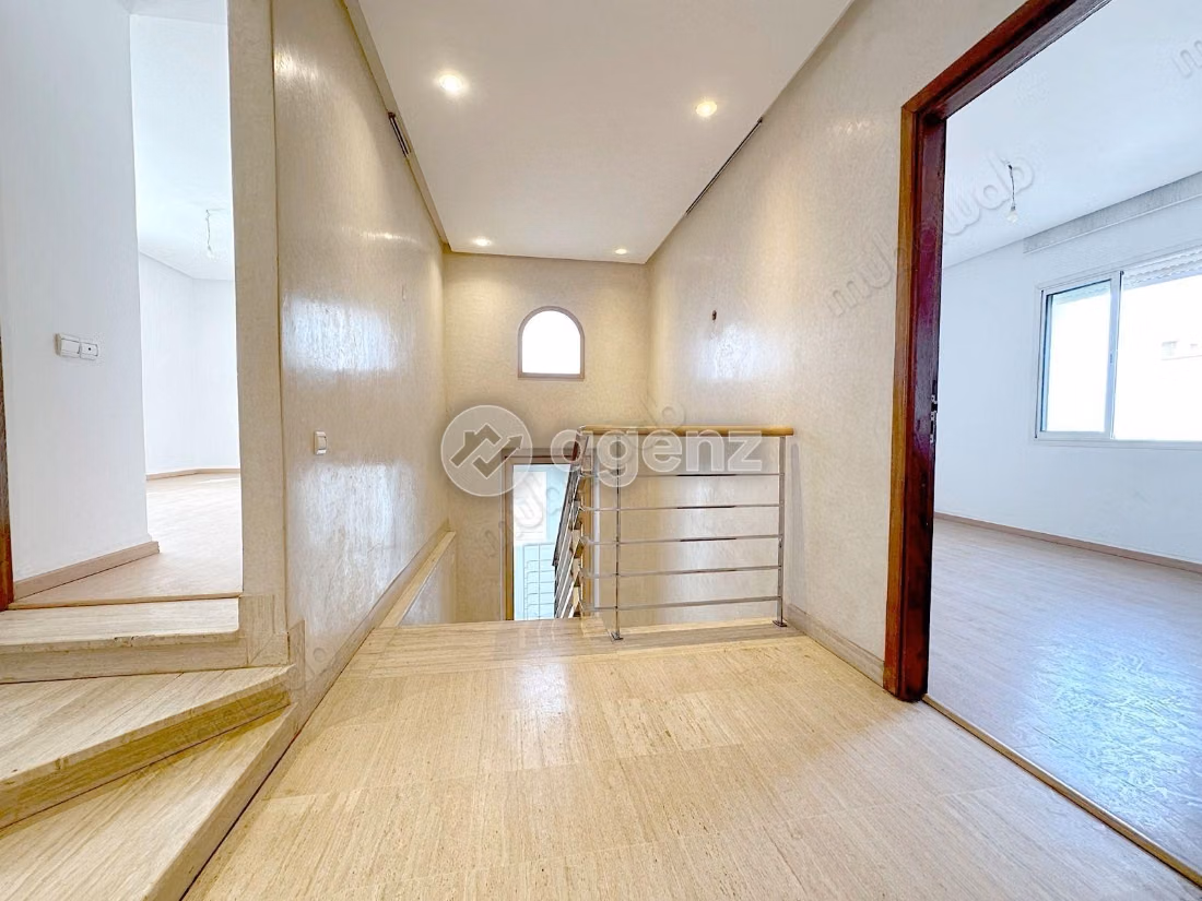 Villa in affitto 564 m², 4 camere Anfa Supérieur Casablanca