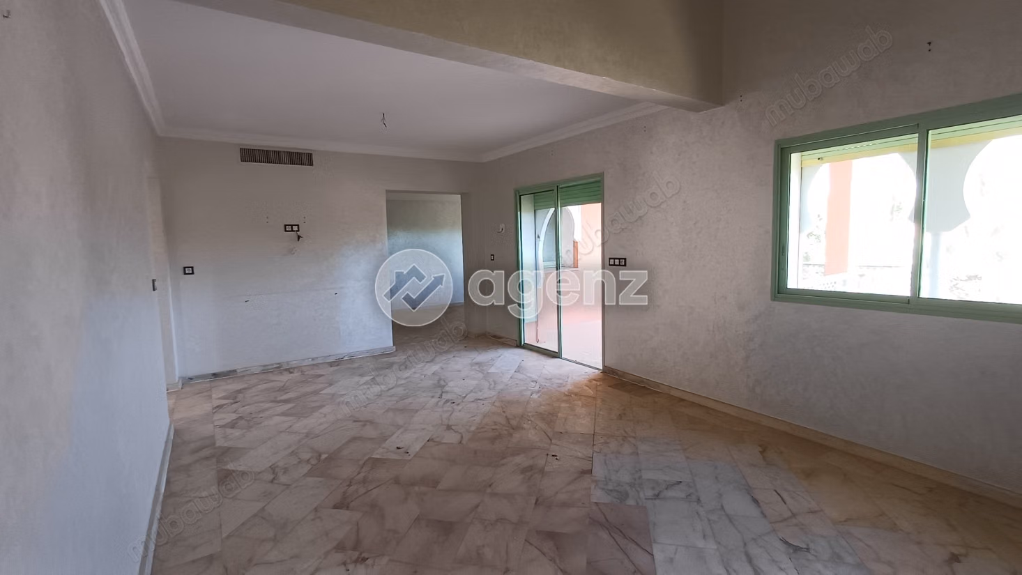 Duplex à vendre 217 m², 3 chambres 
Ennakhil Palmeraie 
Marrakech