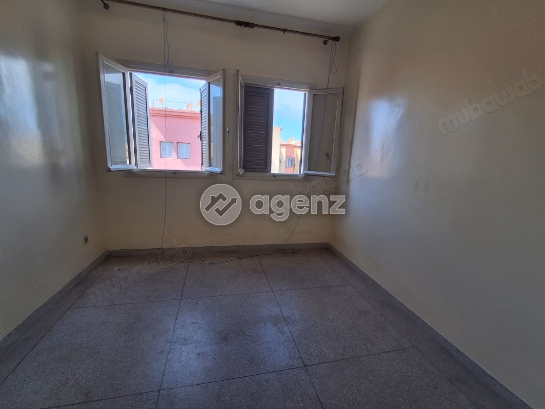 Appartement à vendre 57 m², 2 chambres 
Zone industrielle Tabriquet 
Salé — 2