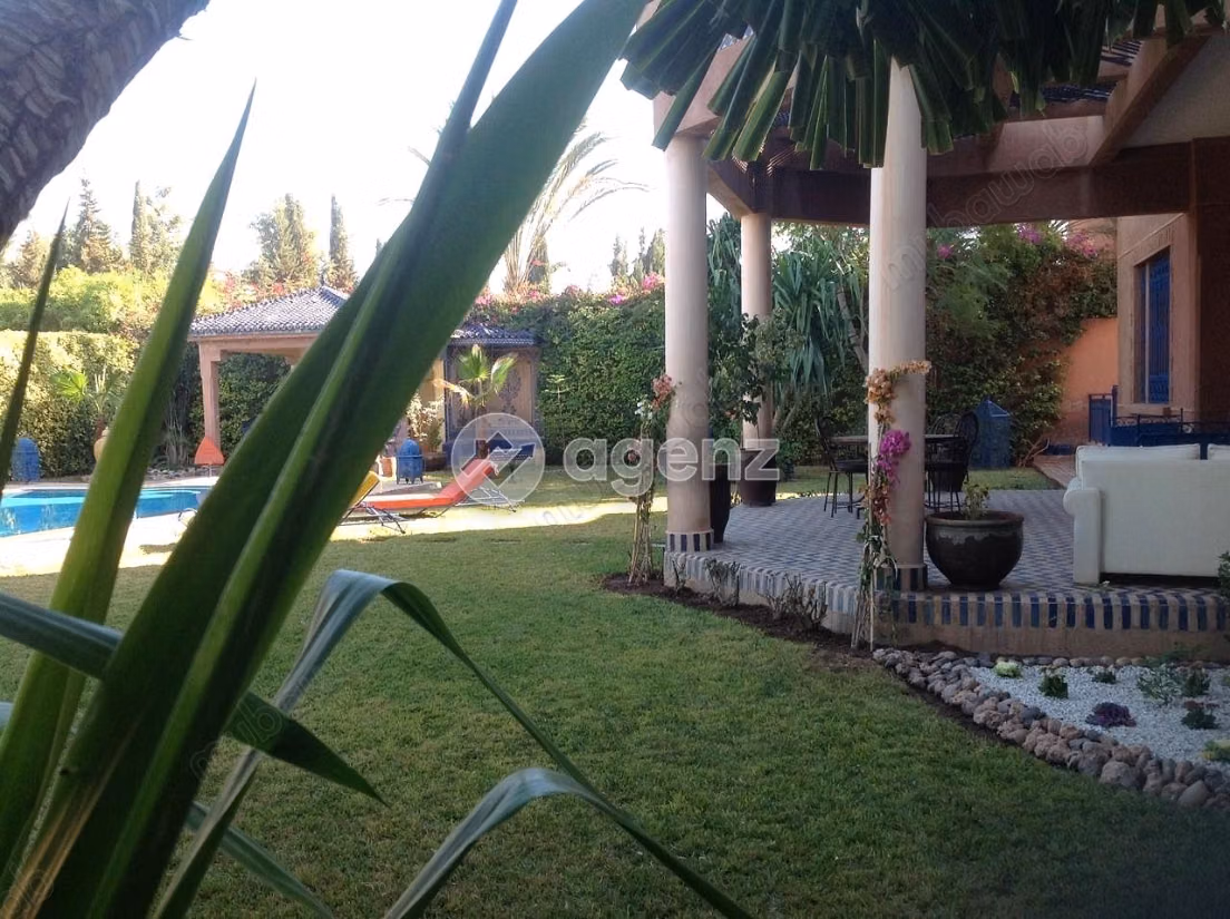 Villa in vendita 1.200 m², 6 camere Masmoudi Marrakech
