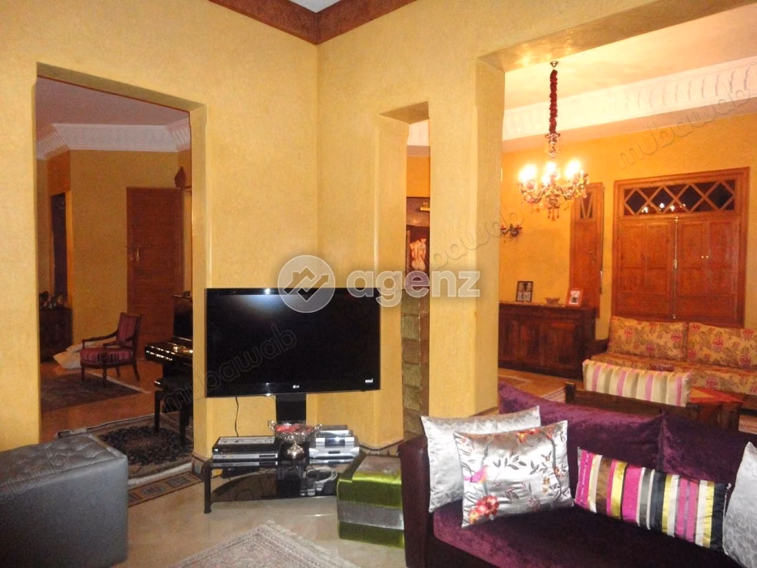 Villa in vendita 1.200 m², 6 camere Masmoudi Marrakech