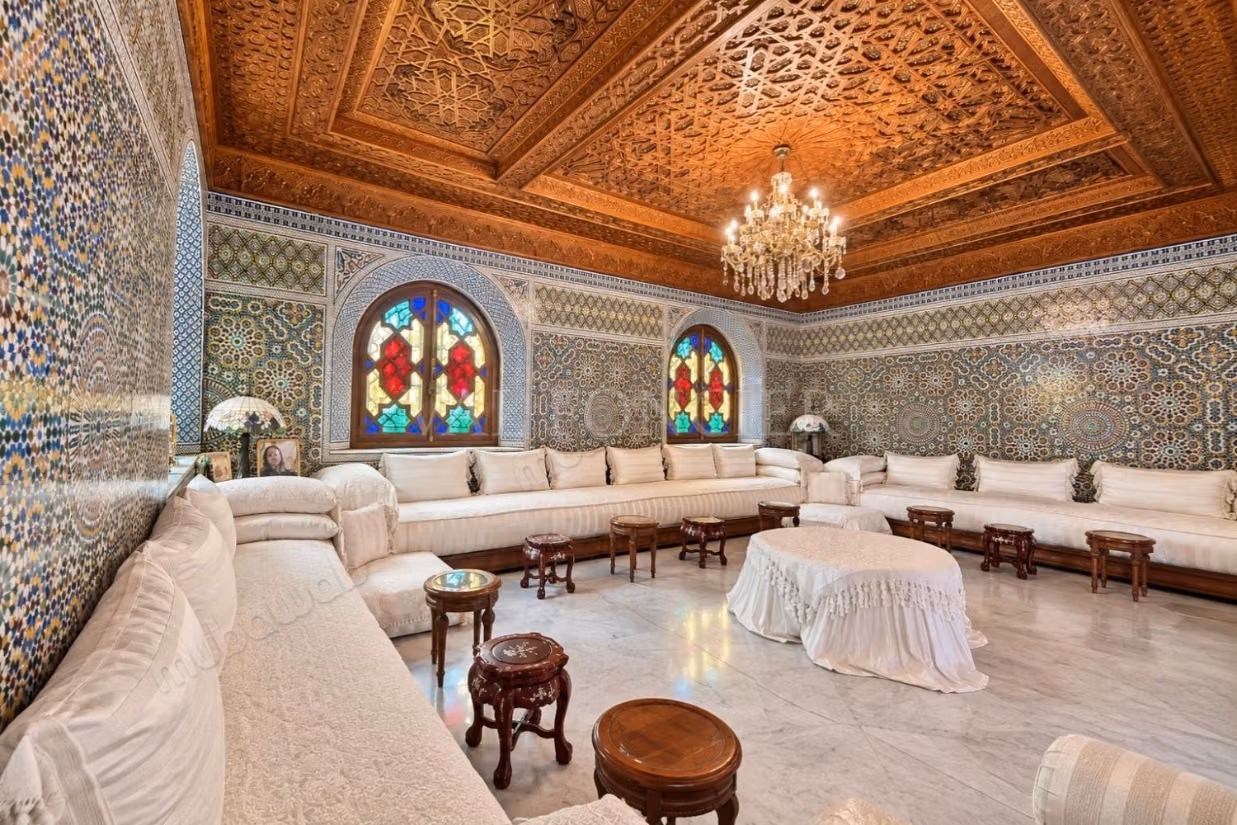 Vente Villa traditionnelle 5chambres avec piscine Californie,
Casablanca