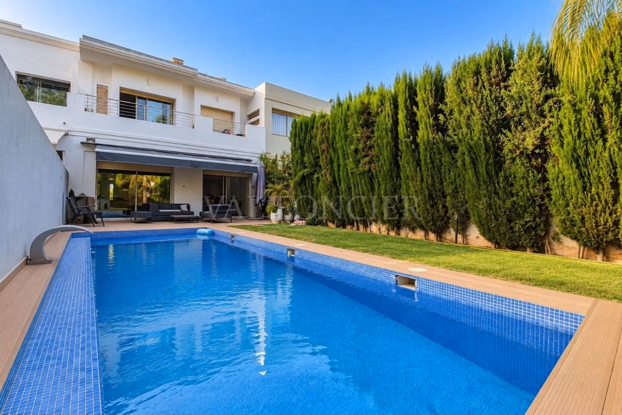 Vente Villa 360m2 3chambres avec piscine Bouskoura, Casablanca