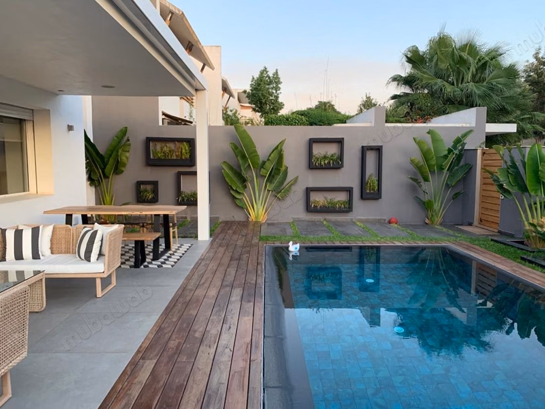 Stunning villa for rent furnished