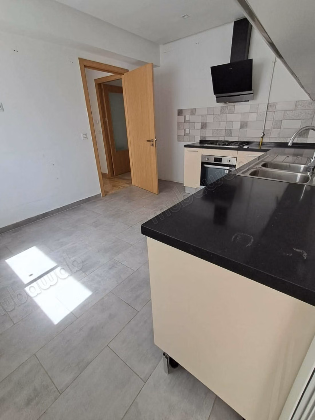 Beautiful S 3 high standard apartment in Cité Ennasr 2