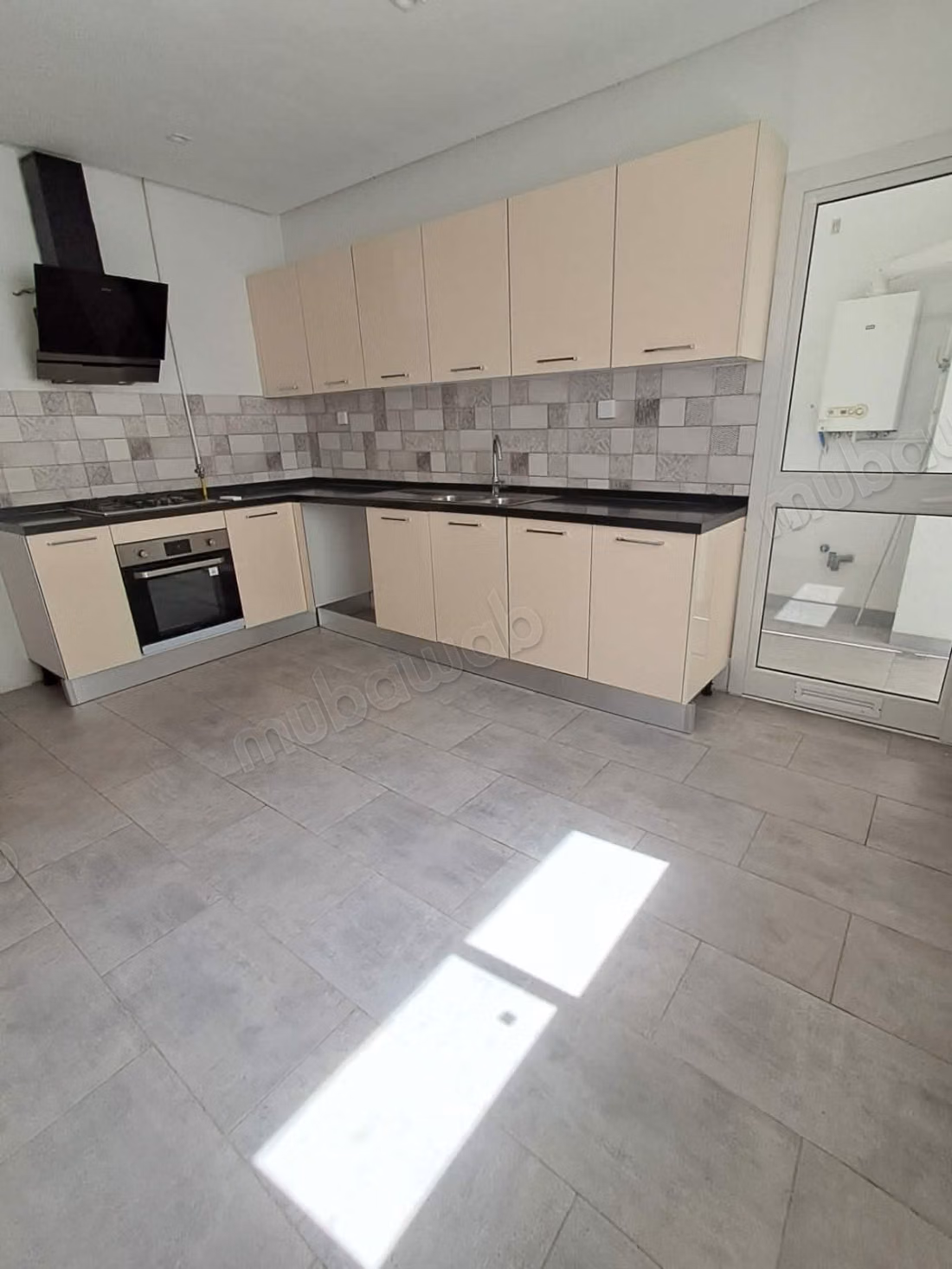 Beautiful S 3 high standard apartment in Cité Ennasr 2