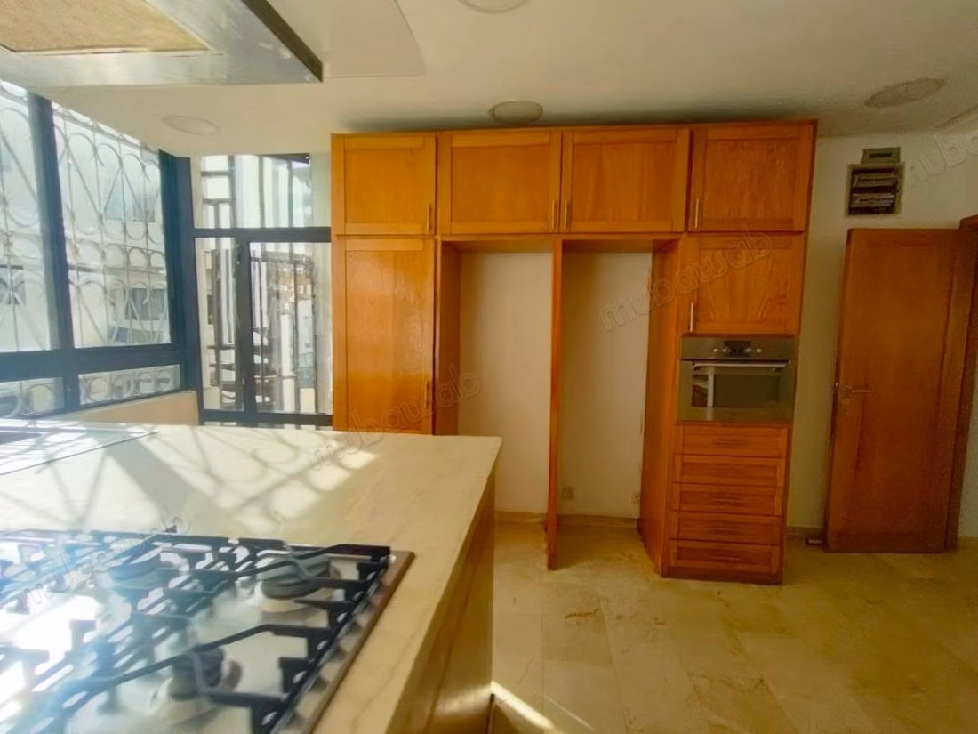 Appartement VIDE 200m² Gauthier 12500 dh
