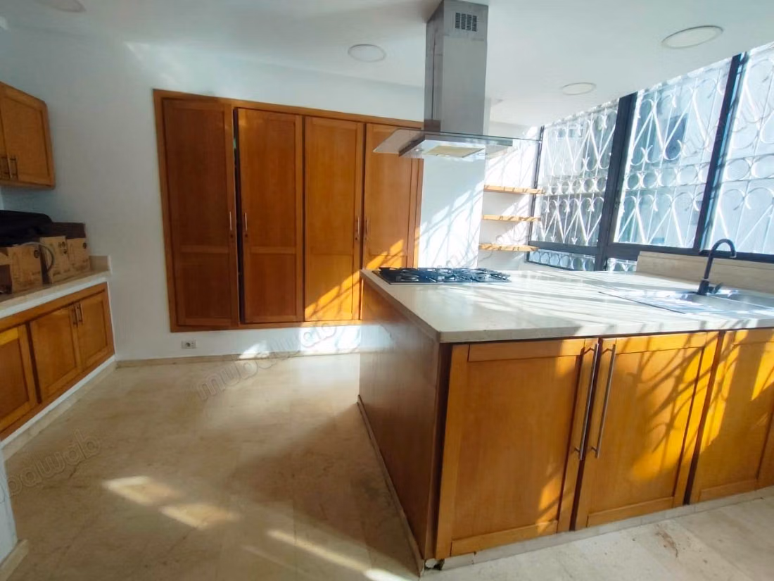 Appartement VIDE 200m² Gauthier 12500 dh