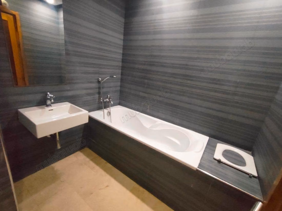 Appartement VIDE 200m² Gauthier 12500 dh