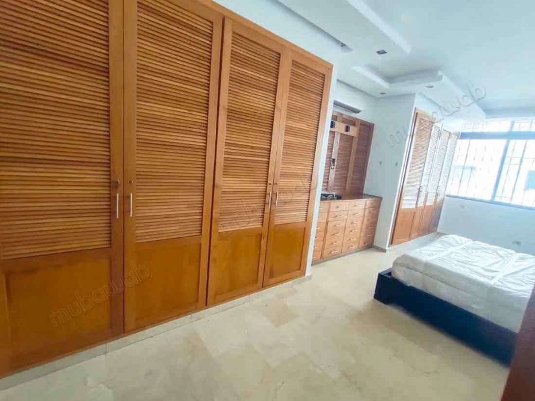 Appartement VIDE 200m² Gauthier 12500 dh